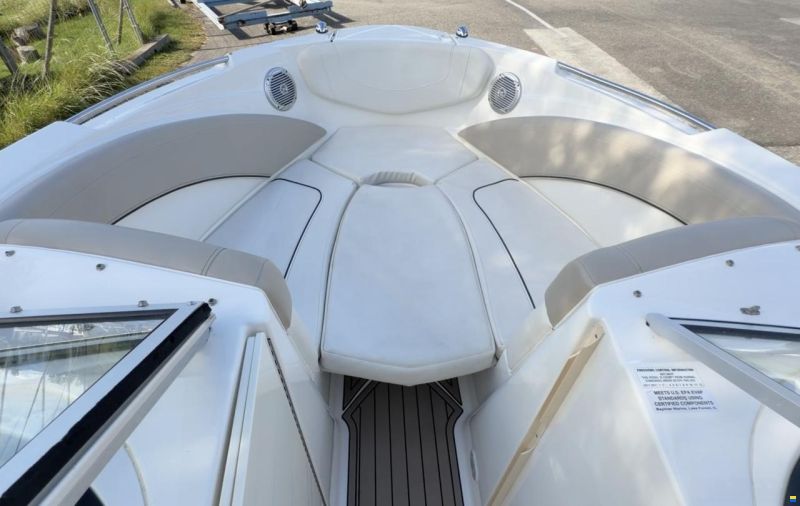 Bayliner 235