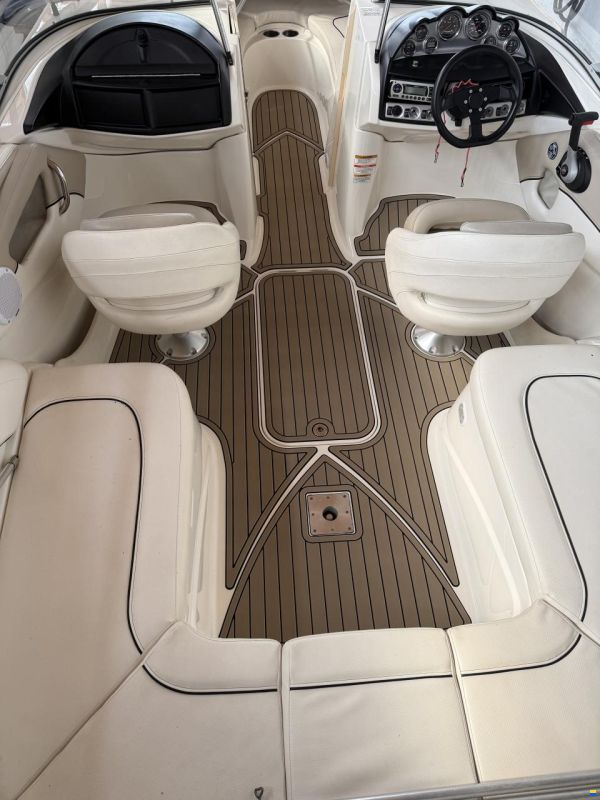 Bayliner 235
