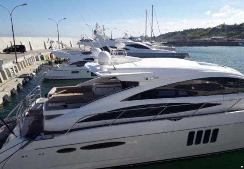 Princess V65