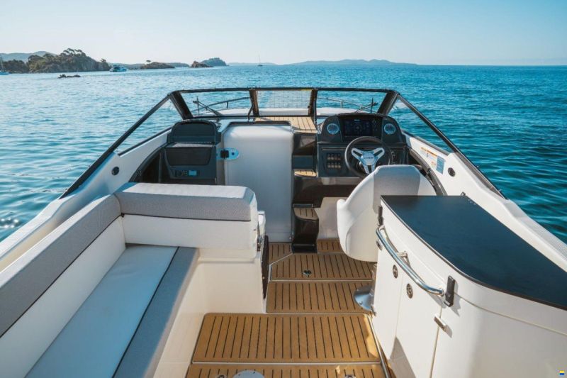 Quicksilver ACTIV 755 CRUISER