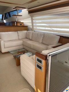 Ferretti 681