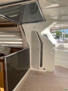 Ferretti 681