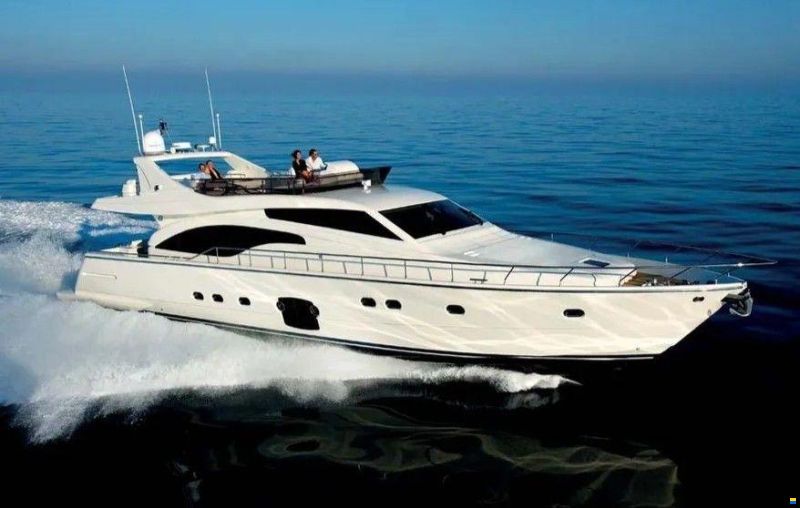 Ferretti 681