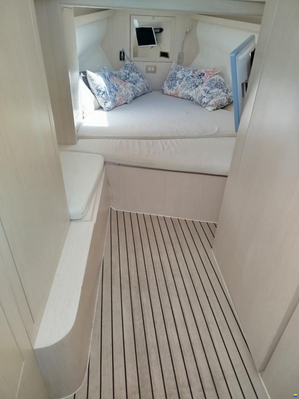 Noah 36 CABIN