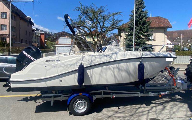 Quicksilver activ 555 open