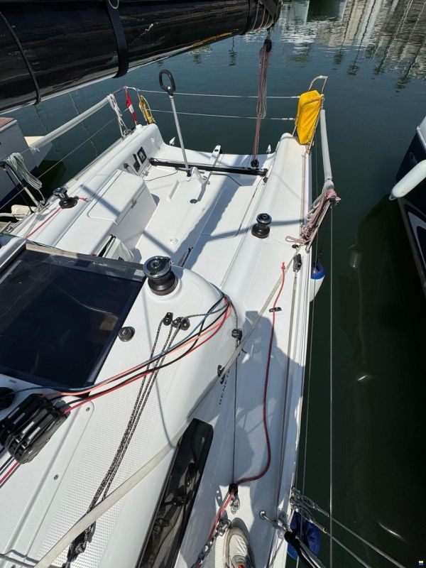 Beneteau First 27