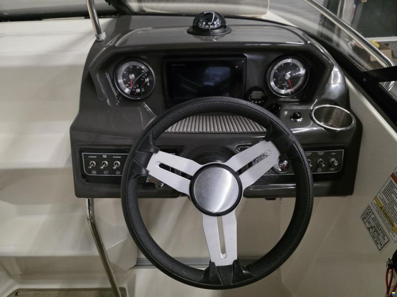 Bayliner VR5 cuddy
