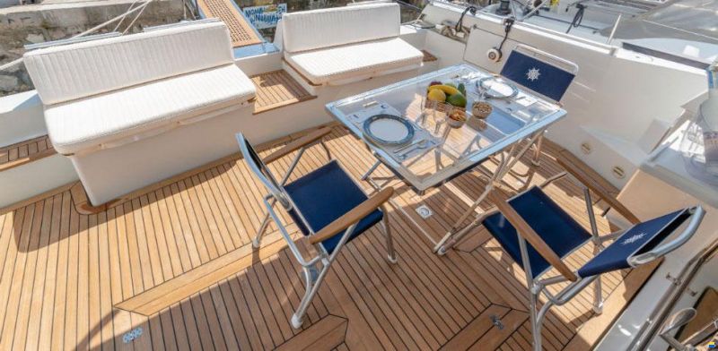 Ferretti Altura 52S