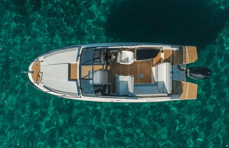 Quicksilver 755 Cruiser/300