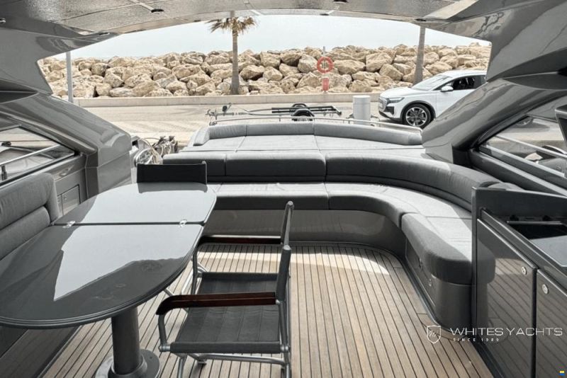 Pershing 56
