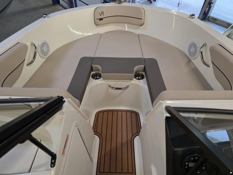 Bayliner VR4 Inboard