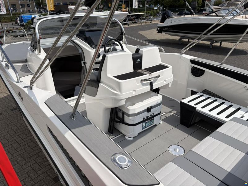 Karnic SL642 Sundeck