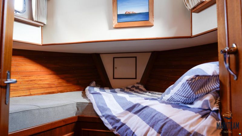 Grand Banks 42 Motoryacht