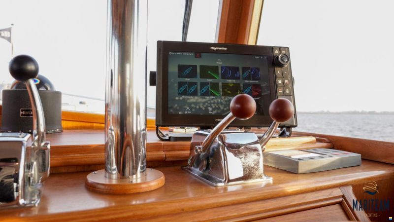 Grand Banks 42 Motoryacht