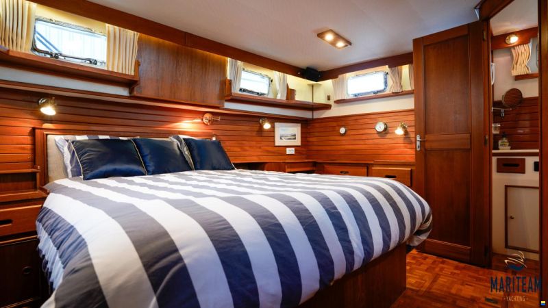 Grand Banks 42 Motoryacht