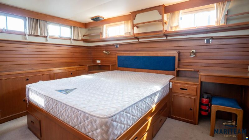 Grand Banks 42 Motoryacht