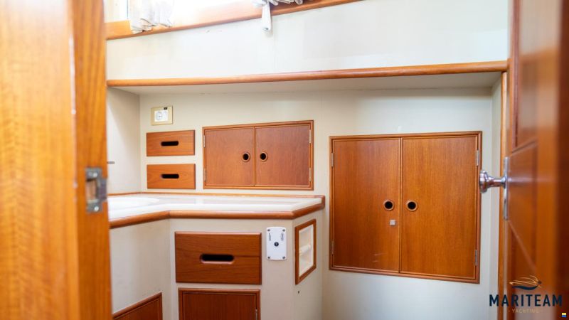 Grand Banks 42 Motoryacht