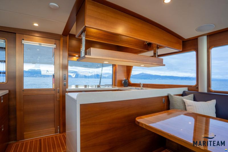Grand Banks GB60