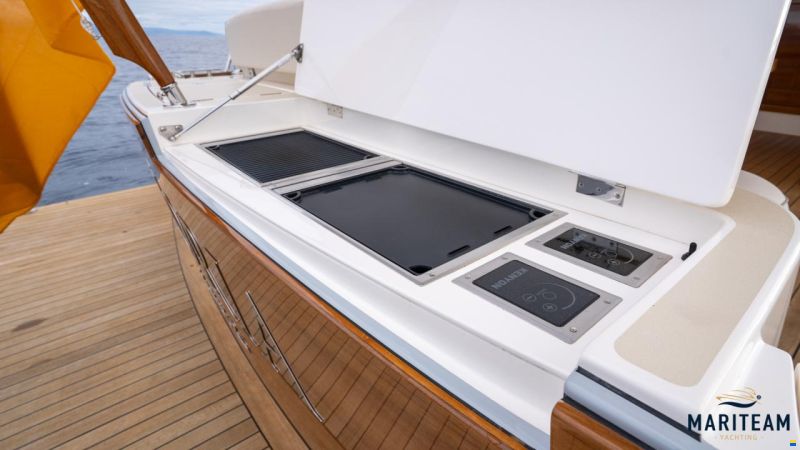 Grand Banks GB60