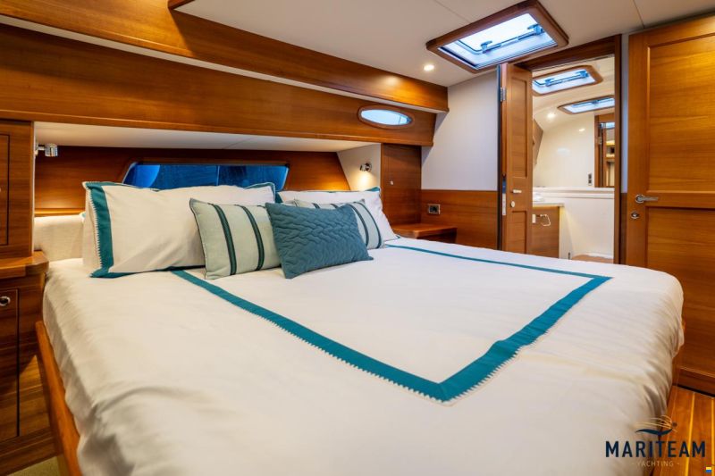 Grand Banks GB60