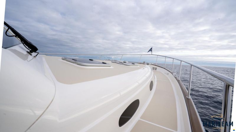 Grand Banks GB60