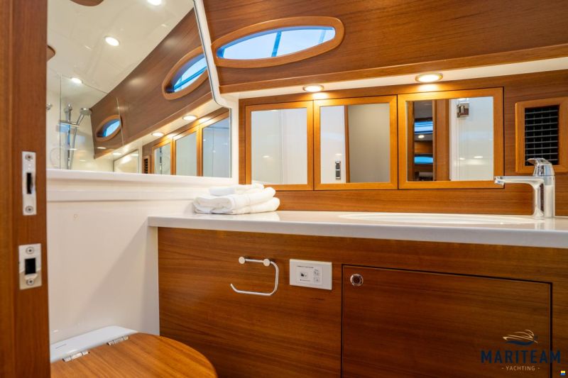 Grand Banks GB60