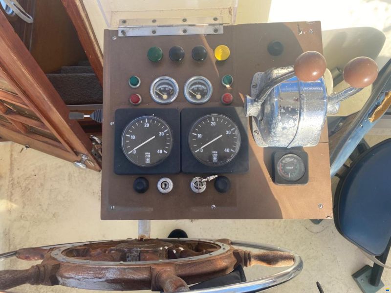 Combi Kruiser 1200 ( Woonboot)