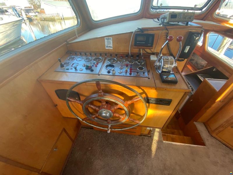 Combi Kruiser 1200 ( Woonboot)