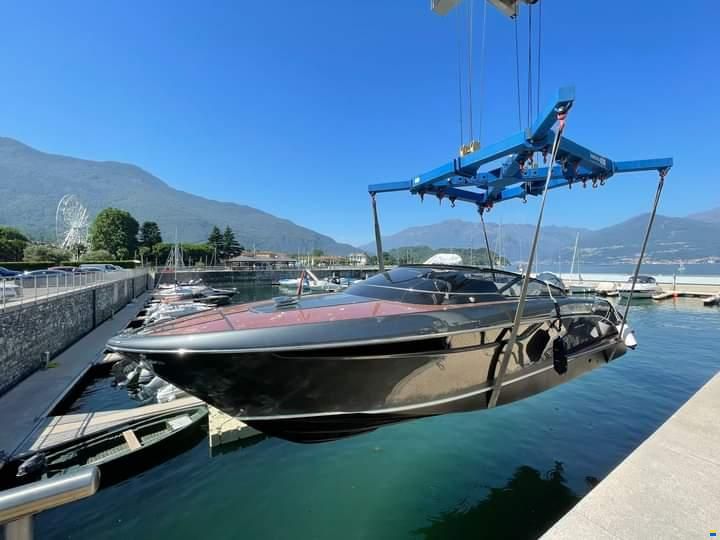 Riva RivaMare 38