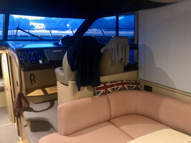 Princess 43 Flybridge