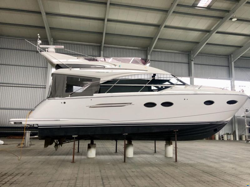 Princess 43 Flybridge