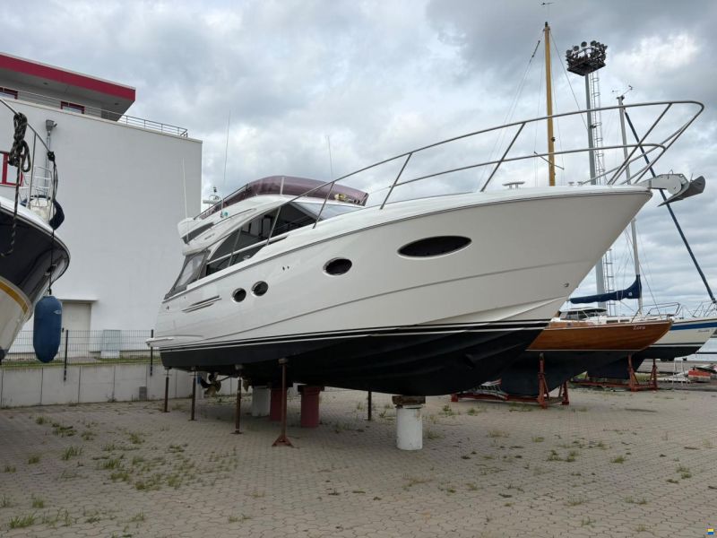 Princess 43 Flybridge
