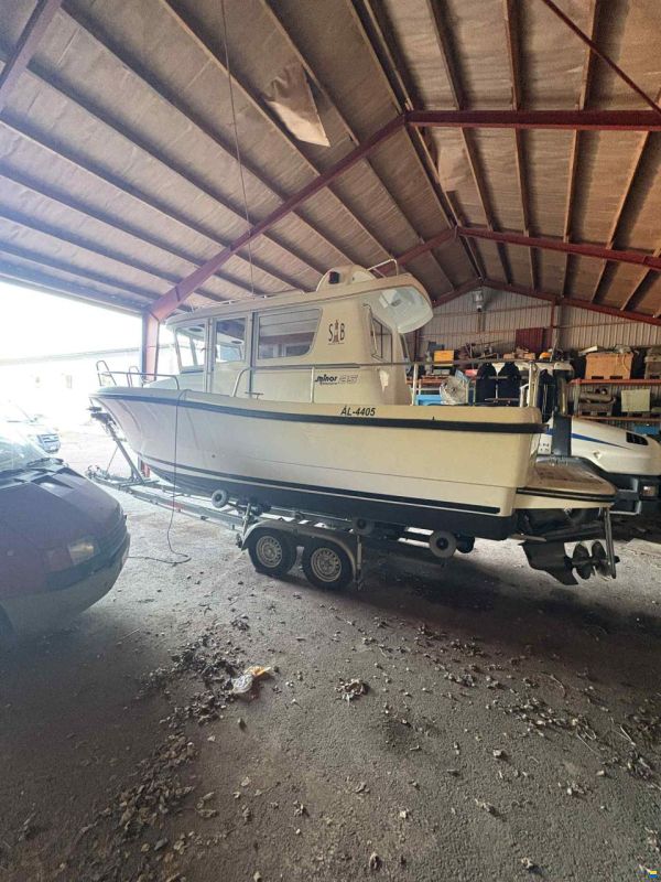 Minor 25 Offshore