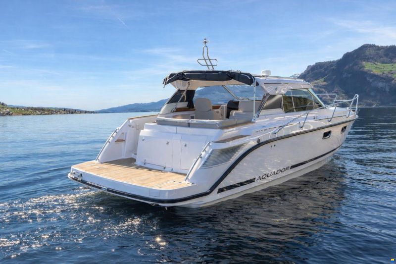 Aquador 28 HardTop