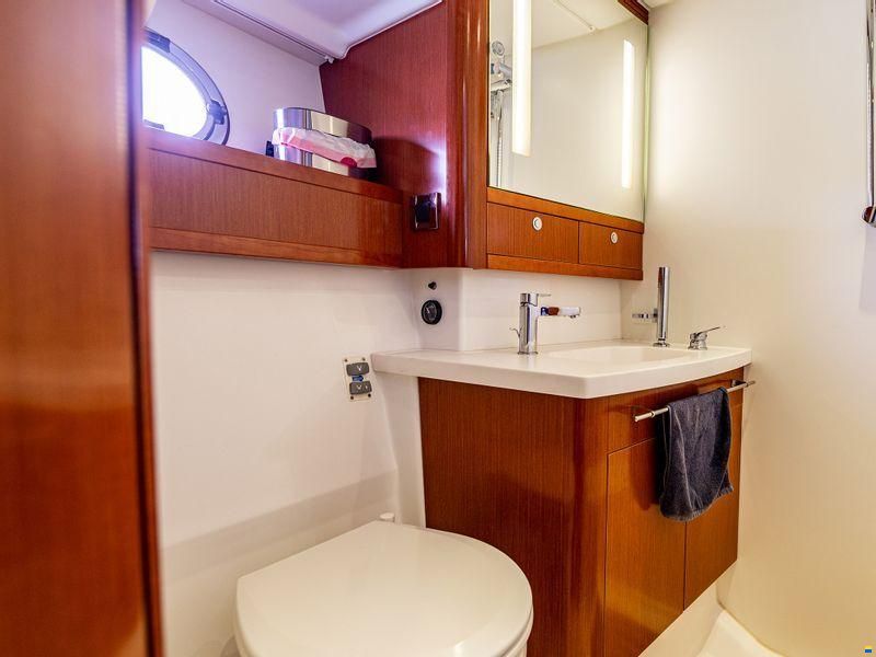 Beneteau Swift Trawler 44