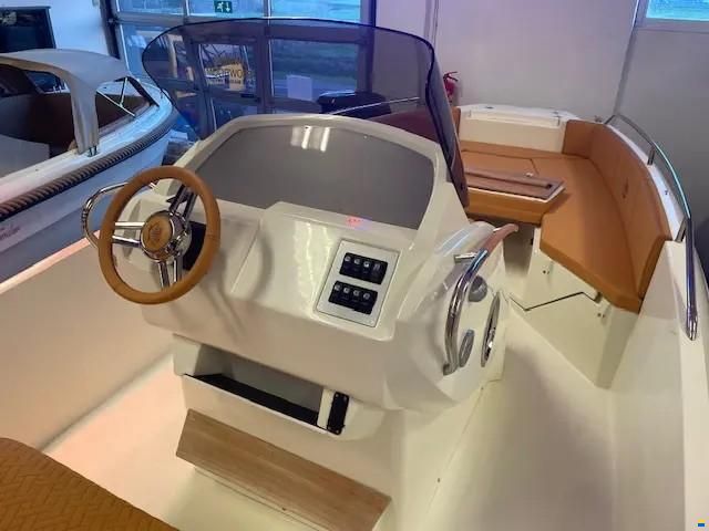 Prua al Vento Jaguar 7.0