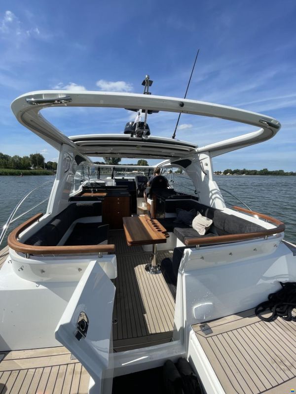 Marex Cabriolet Cruiser Volvo Penta D6