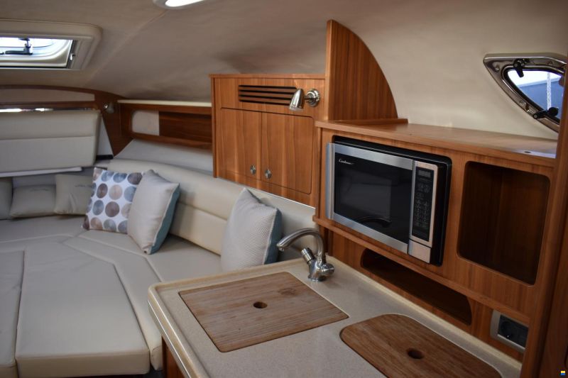 Sea Ray 305 Sundancer Europe