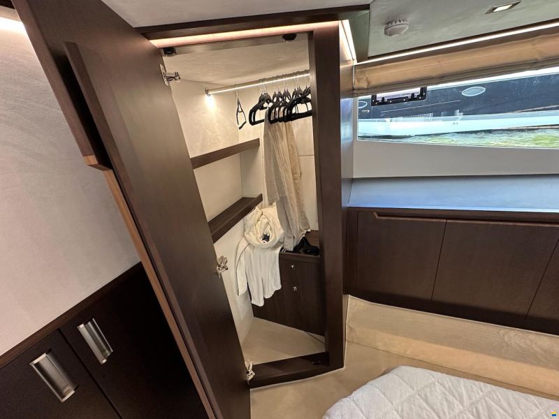 Galeon 500 Fly