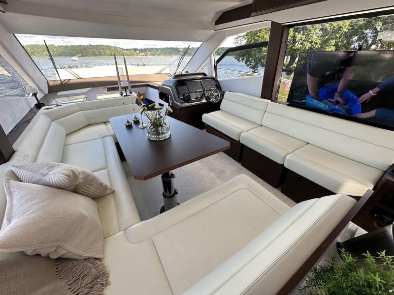 Galeon 500 Fly