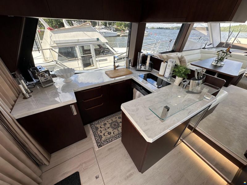 Galeon 500 Fly