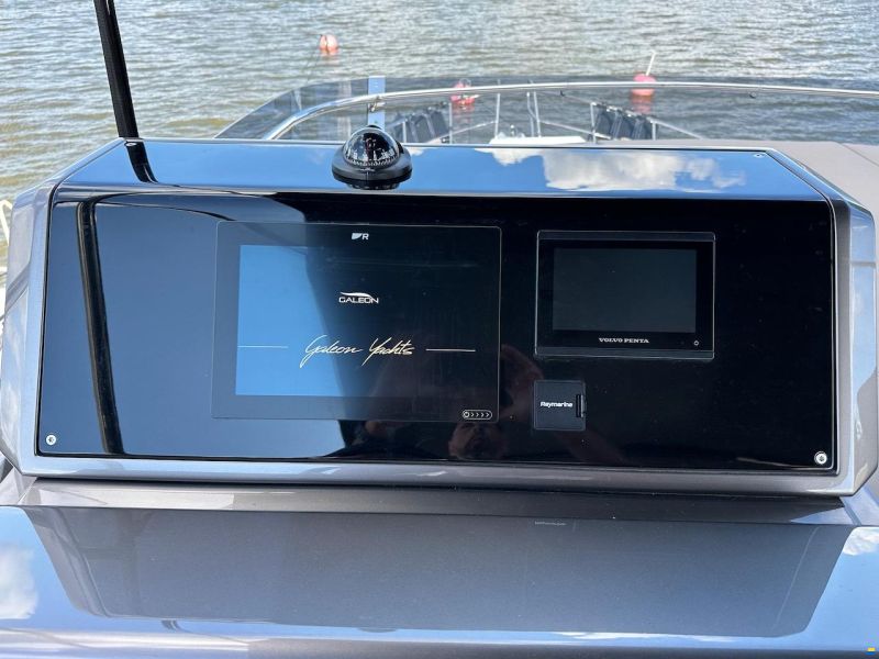Galeon 500 Fly