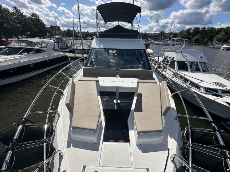 Galeon 500 Fly