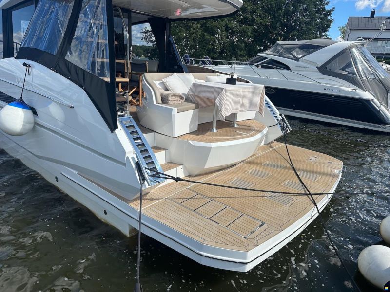 Galeon 500 Fly