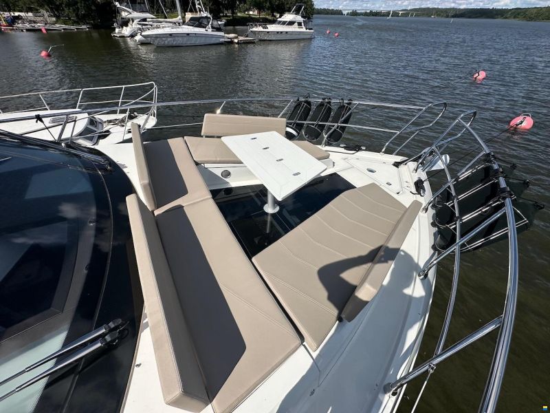 Galeon 500 Fly