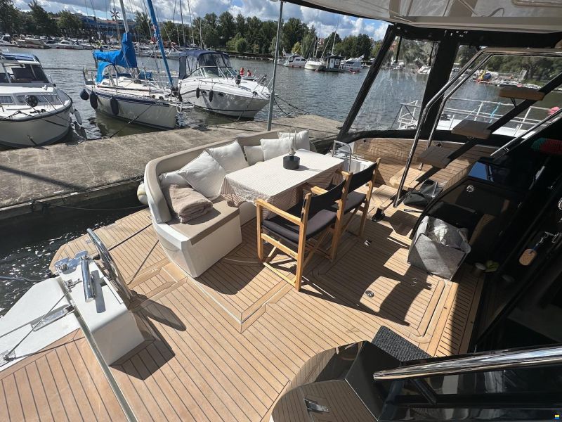 Galeon 500 Fly