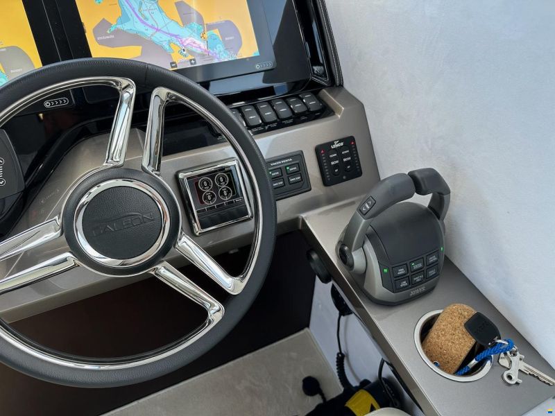 Galeon 500 Fly