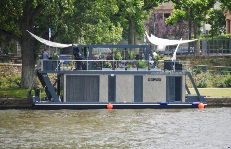 Waterbus River- Dream Deluxe