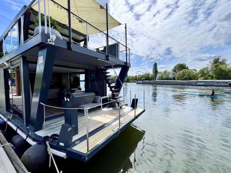 Waterbus River- Dream Deluxe