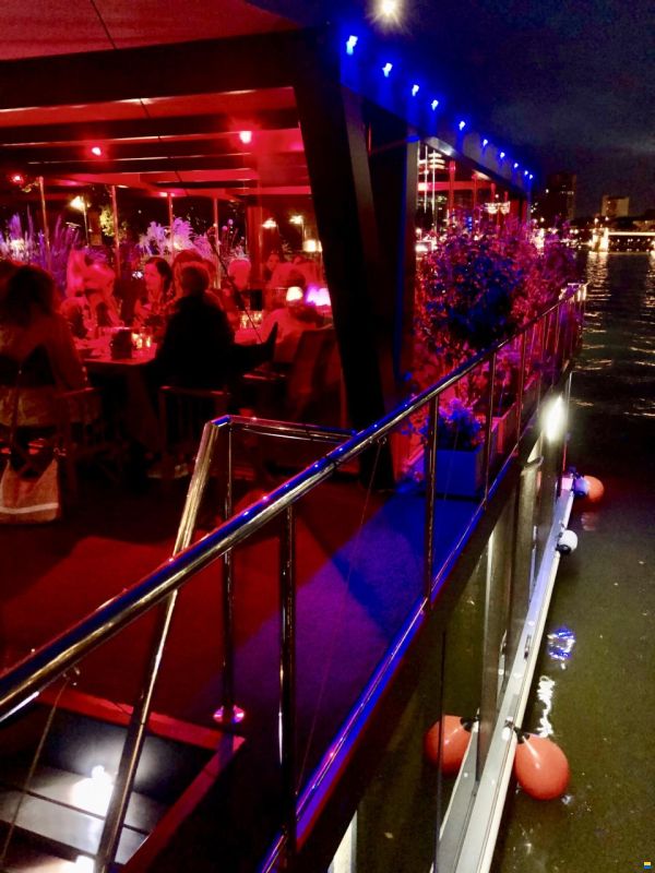 Waterbus River- Dream Deluxe